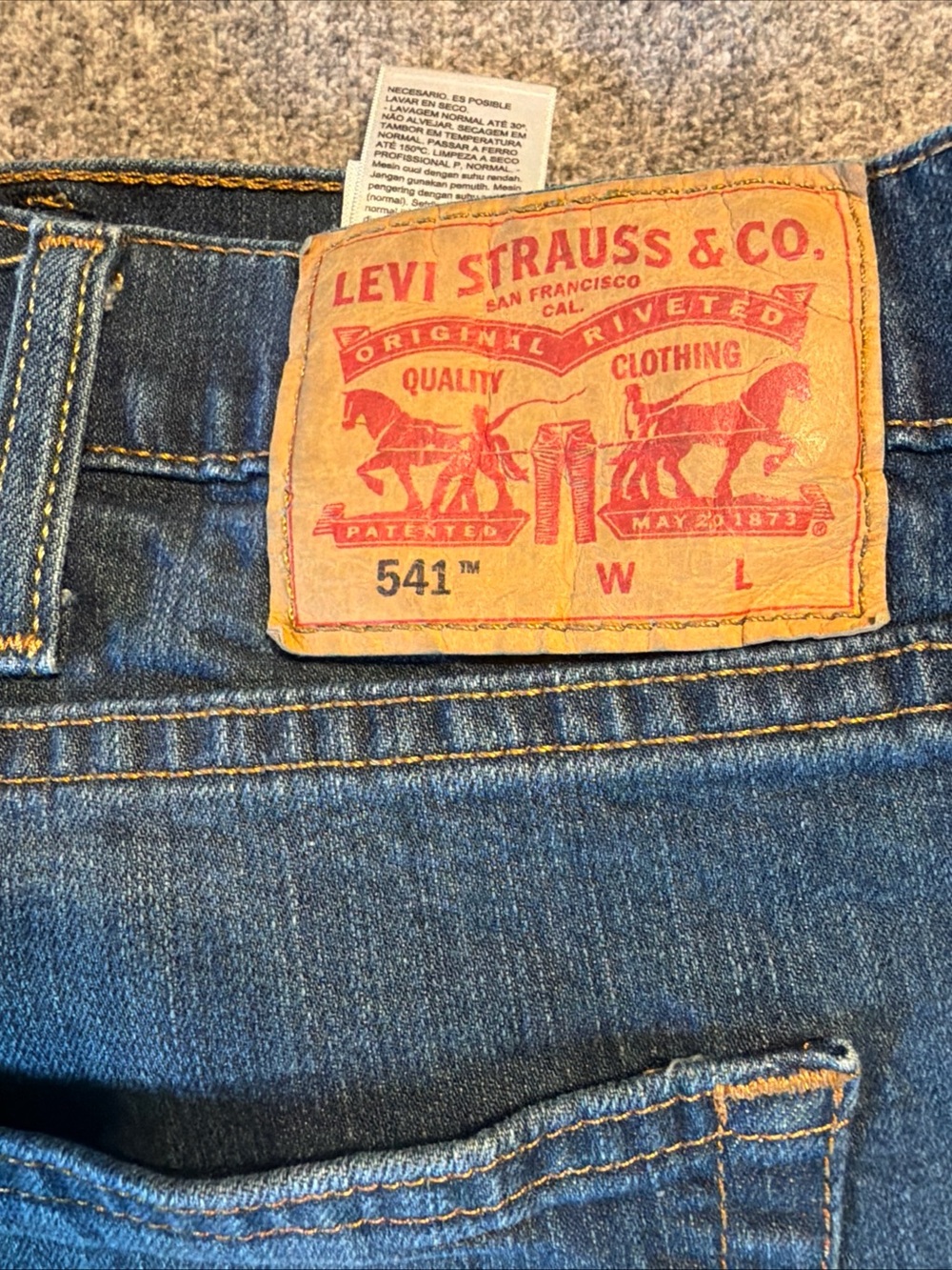 Levi Strauss 541 Men's Jeans 48x30, Dark Blue Denim - Picture 9 of 9